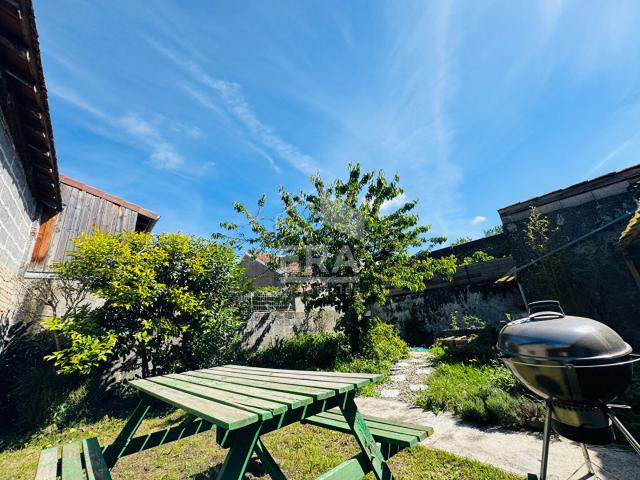 Maison 8 pièces 198 m²