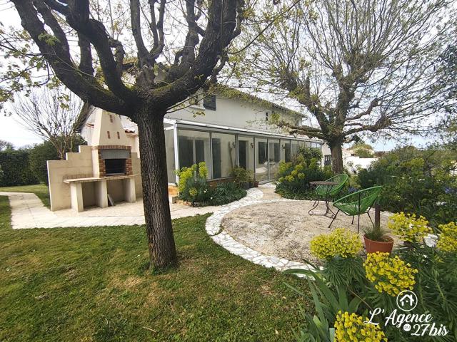 Maison 8 pièces 198 m²