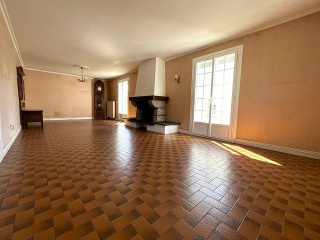 Maison 8 pièces 198 m²