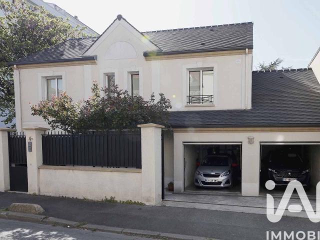 Maison 8 pièces 198 m²