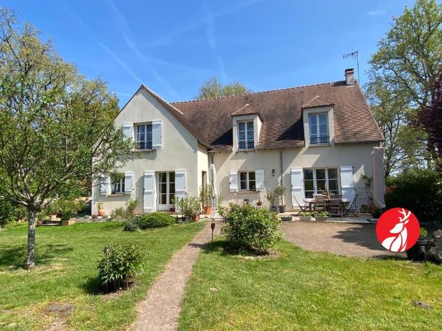 Maison 8 pièces 198 m²