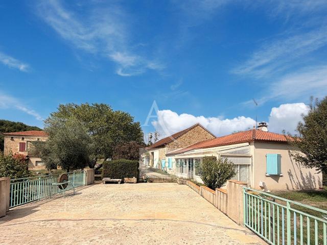 Maison 8 pièces 198 m²