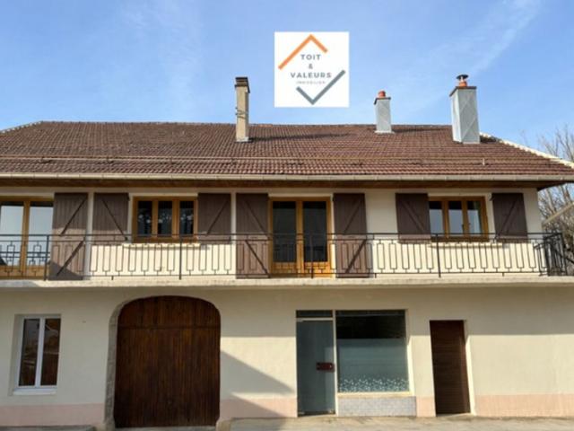 Maison 8 pièces 198 m²