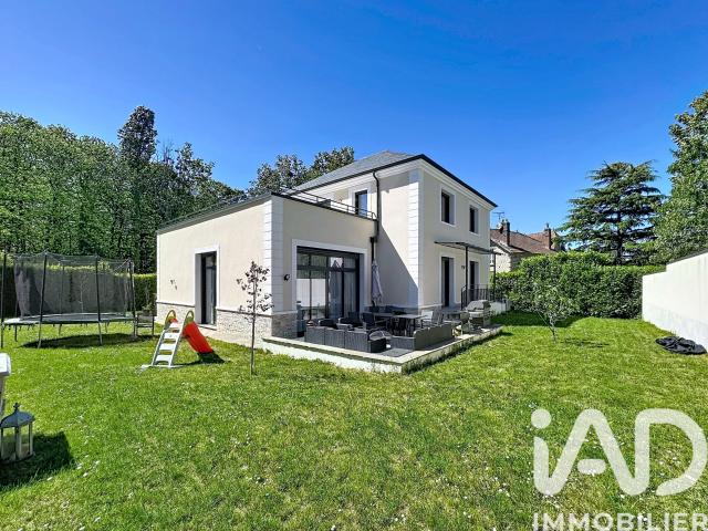 Maison 8 pièces 199 m²