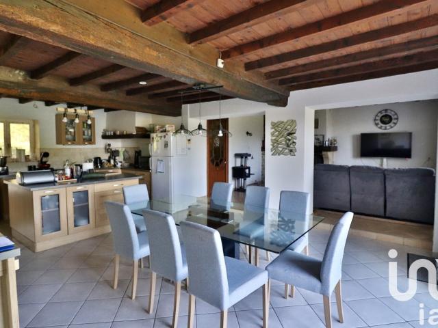 Maison 8 pièces 199 m²