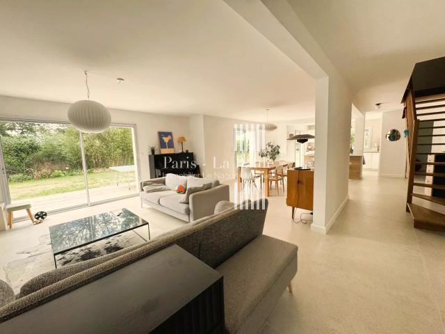 Maison 8 pièces 190 m²