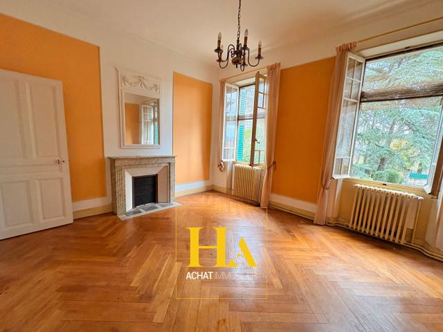 Maison 8 pièces 190 m²