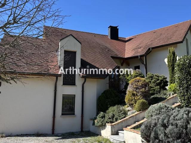 Maison 8 pièces 190 m²