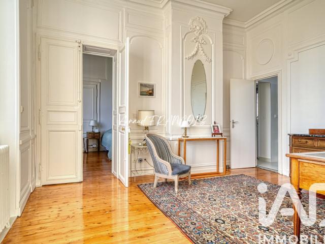 Maison 8 pièces 190 m²