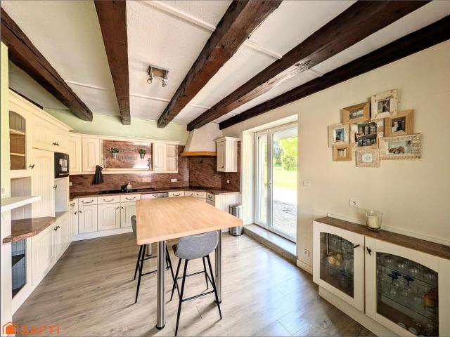 Maison 8 pièces 190 m²