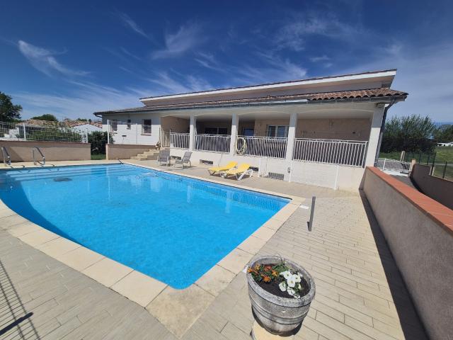 Maison 8 pièces 190 m²