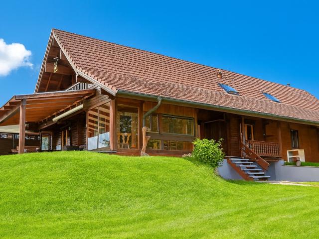 Maison 8 pièces 168 m²