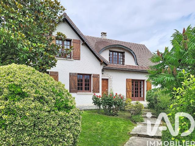 Maison 8 pièces 190 m²