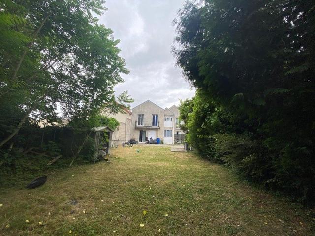 Maison 8 pièces 190 m²
