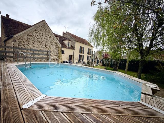 Maison 8 pièces 190 m²