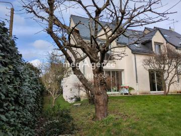 Maison 8 pièces 190 m²