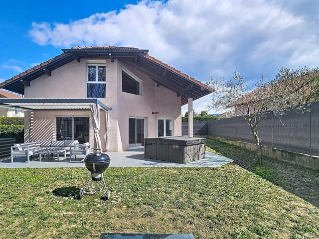 Maison 8 pièces 190 m²