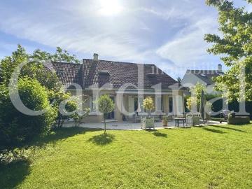Maison 8 pièces 190 m²