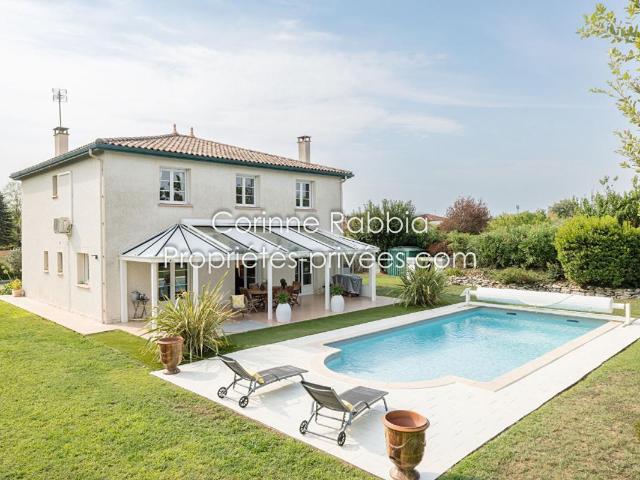 Maison 8 pièces 190 m²