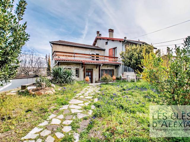 Maison 8 pièces 191 m²