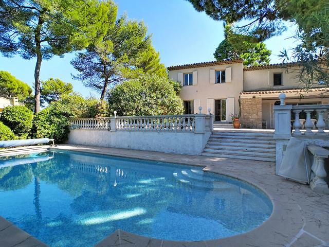 Maison 8 pièces 191 m²