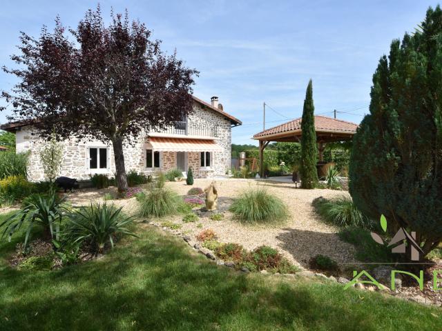 Maison 8 pièces 191 m²