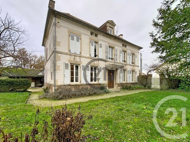 Maison 8 pièces 191 m²