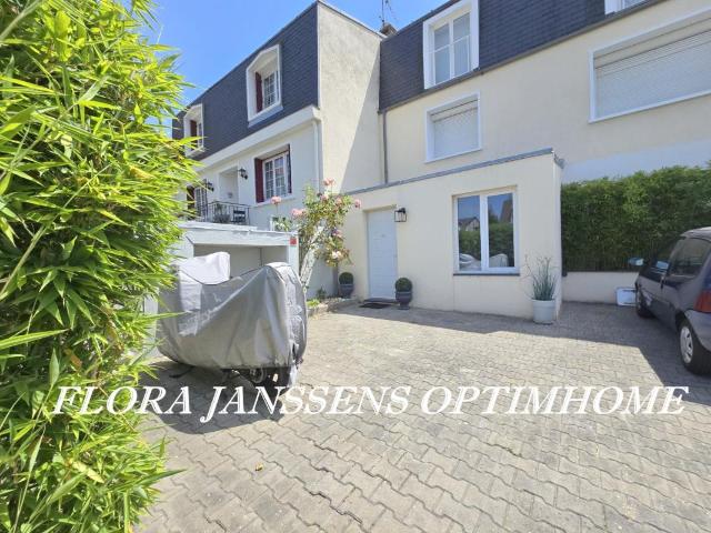 Maison 8 pièces, 191 m² à louer à Colombes 92700