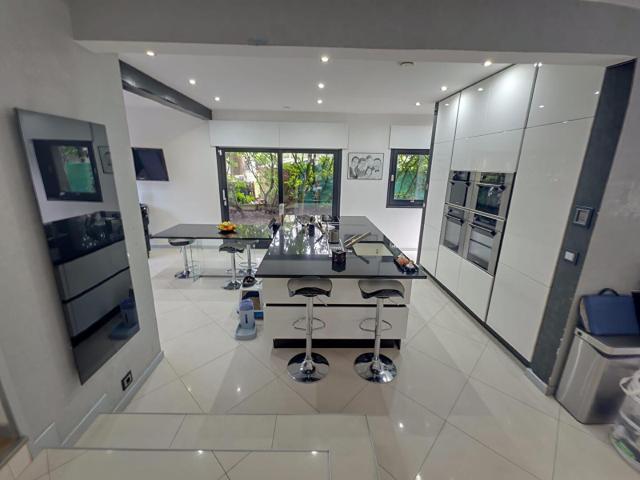 Maison 8 pièces, 191 m² à louer à Gouvieux 60270
