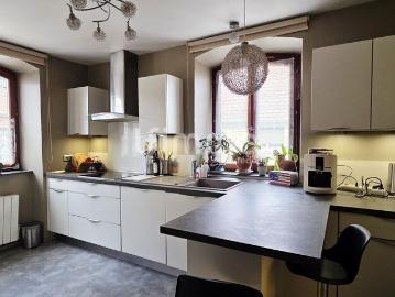 Maison 8 pièces 192 m²