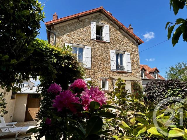 Maison 8 pièces 192 m²