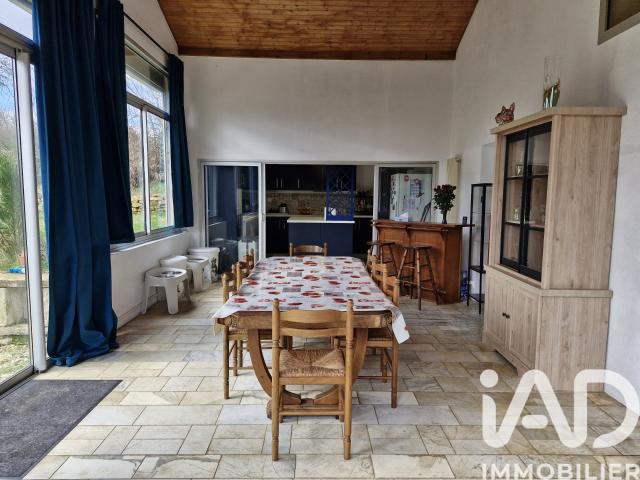 Maison 8 pièces 192 m²