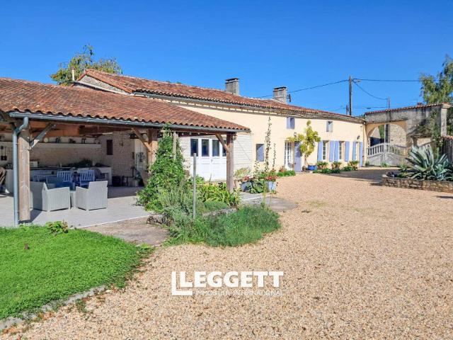 Maison 8 pièces 211 m²
