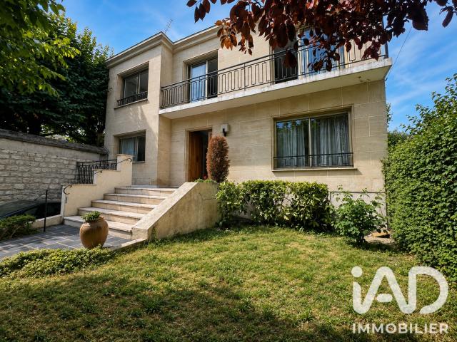 Maison 8 pièces 192 m²