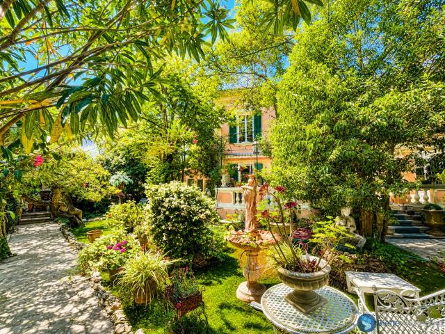 Maison 8 pièces 192 m²