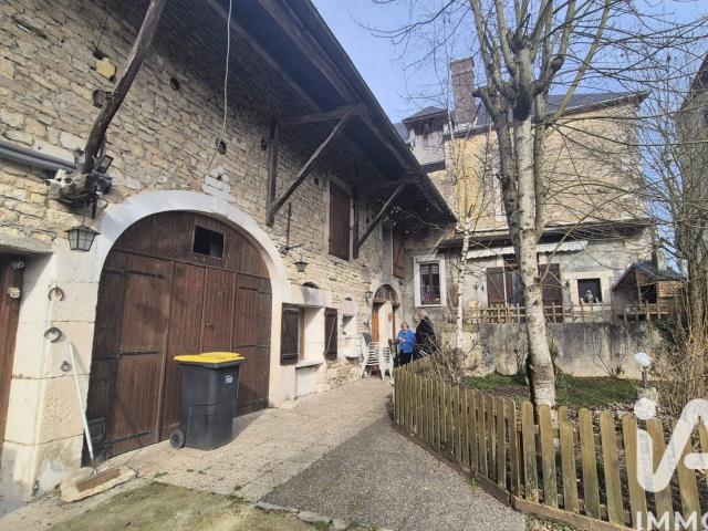 Maison 8 pièces 192 m²