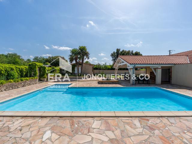 Maison 8 pièces 193 m²
