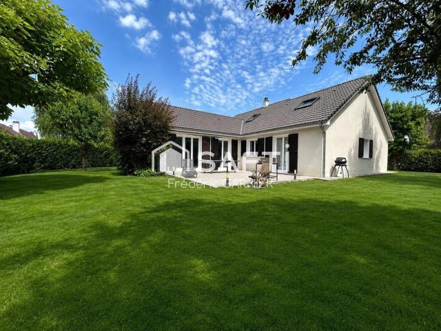 Maison 8 pièces 193 m²