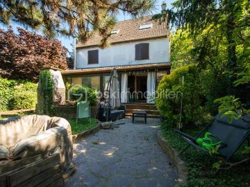 Maison 8 pièces 193 m²