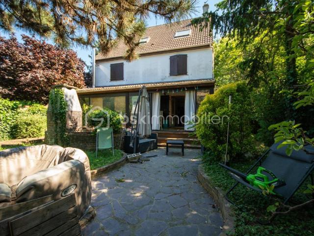 Maison 8 pièces 193 m²