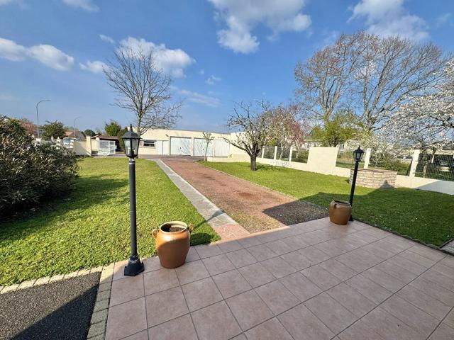 Maison 8 pièces 193 m²