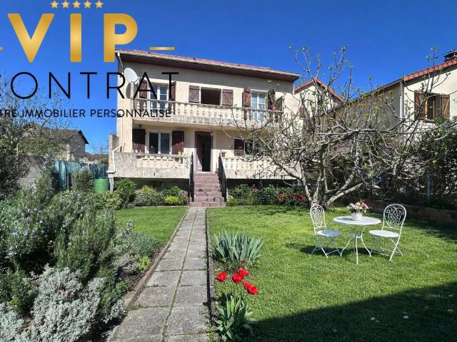 Maison 8 pièces 193 m²