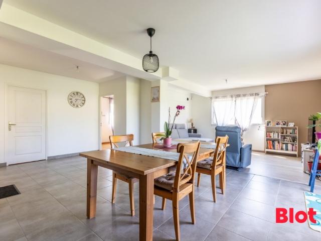 Maison 8 pièces 193 m²