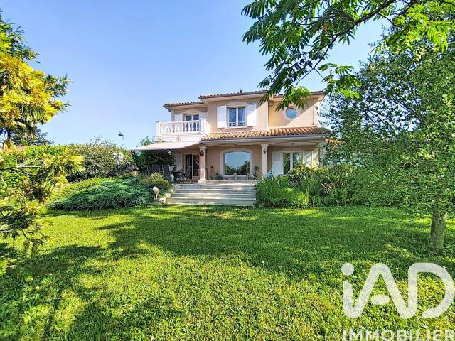 Maison 8 pièces 193 m²