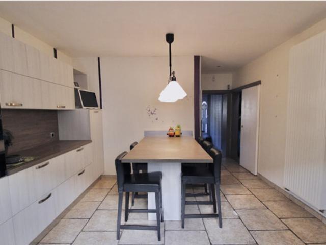 Maison 8 pièces 204 m2
