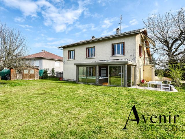 Maison 8 pièces 204 m²