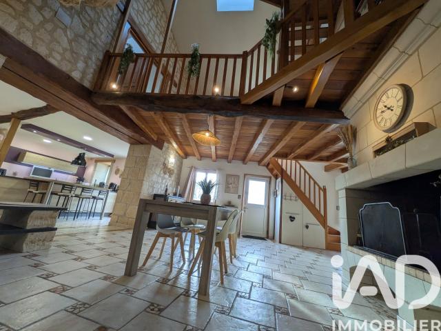 Maison 8 pièces 204 m²