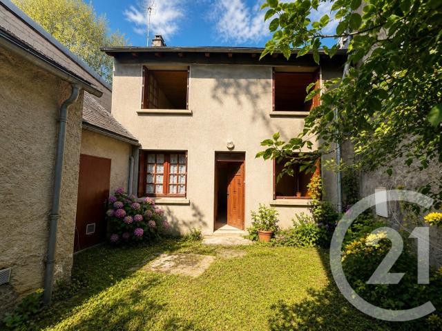 Maison 8 pièces 205 m²