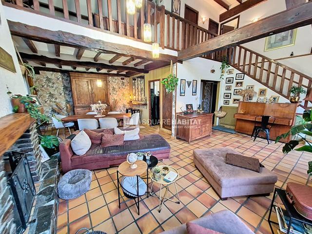 Maison 8 pièces 205 m²