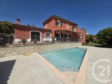 Maison 8 pièces 205 m²
